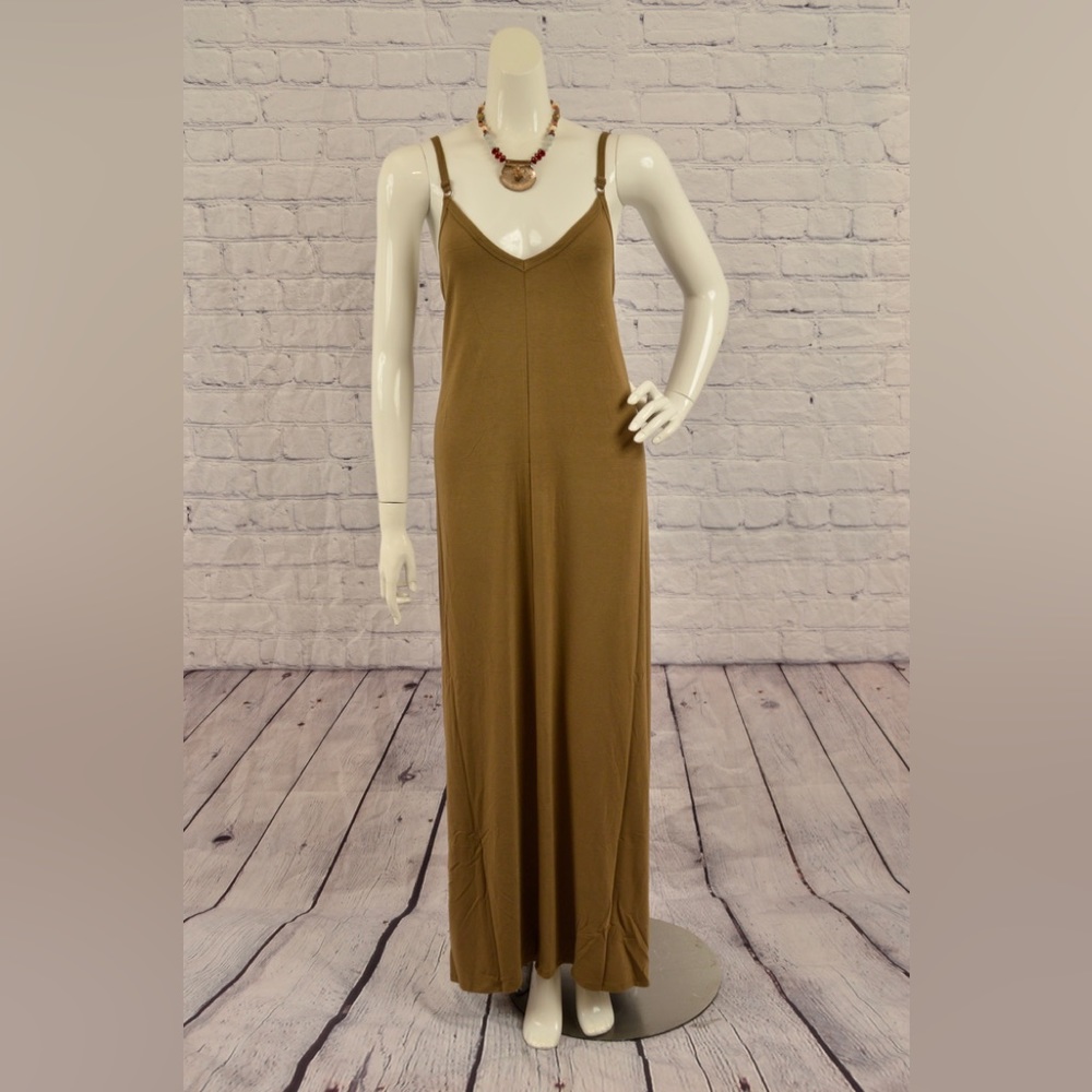 BN Zenana Plus Size Dusty Olive  V Neck Maxi Dress With Pockets Various Sizes - Picture 7 of 13